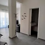 Apartman Next To The School Epidaurosz