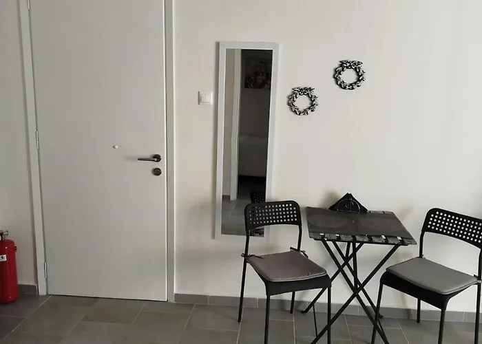 Appartamento Next To The School