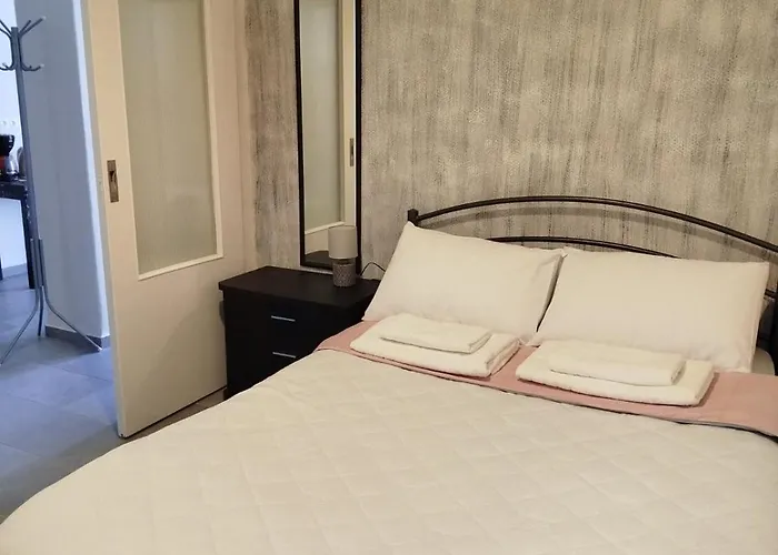 Appartamento Next To The School *