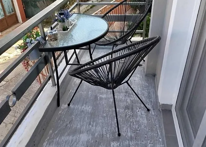 Next To The School Appartamento Epidaurus